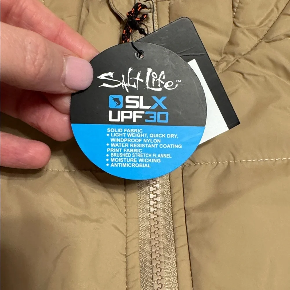 SALT LIFE Men’s quilted nylon puffer vest size large